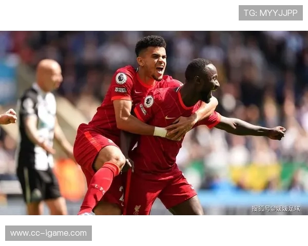 丹尼斯·博格坎普：从天才少年到阿森纳传奇的足球之路