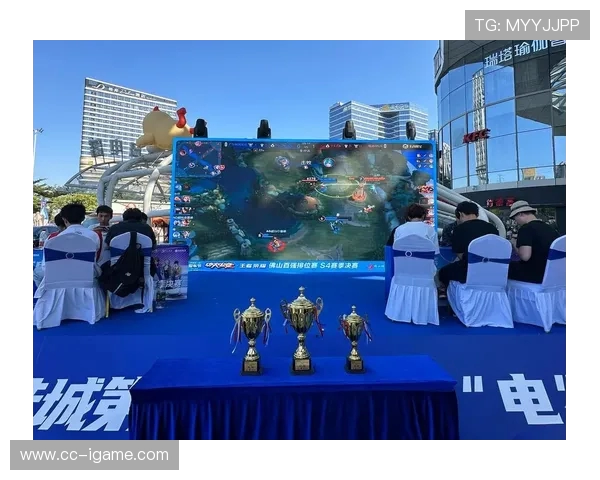 全球顶级电竞赛事激战再燃各路高手齐聚争夺年度荣耀桂冠 全球顶级电竞赛事激战再燃各路高手齐聚争夺年度荣耀桂冠